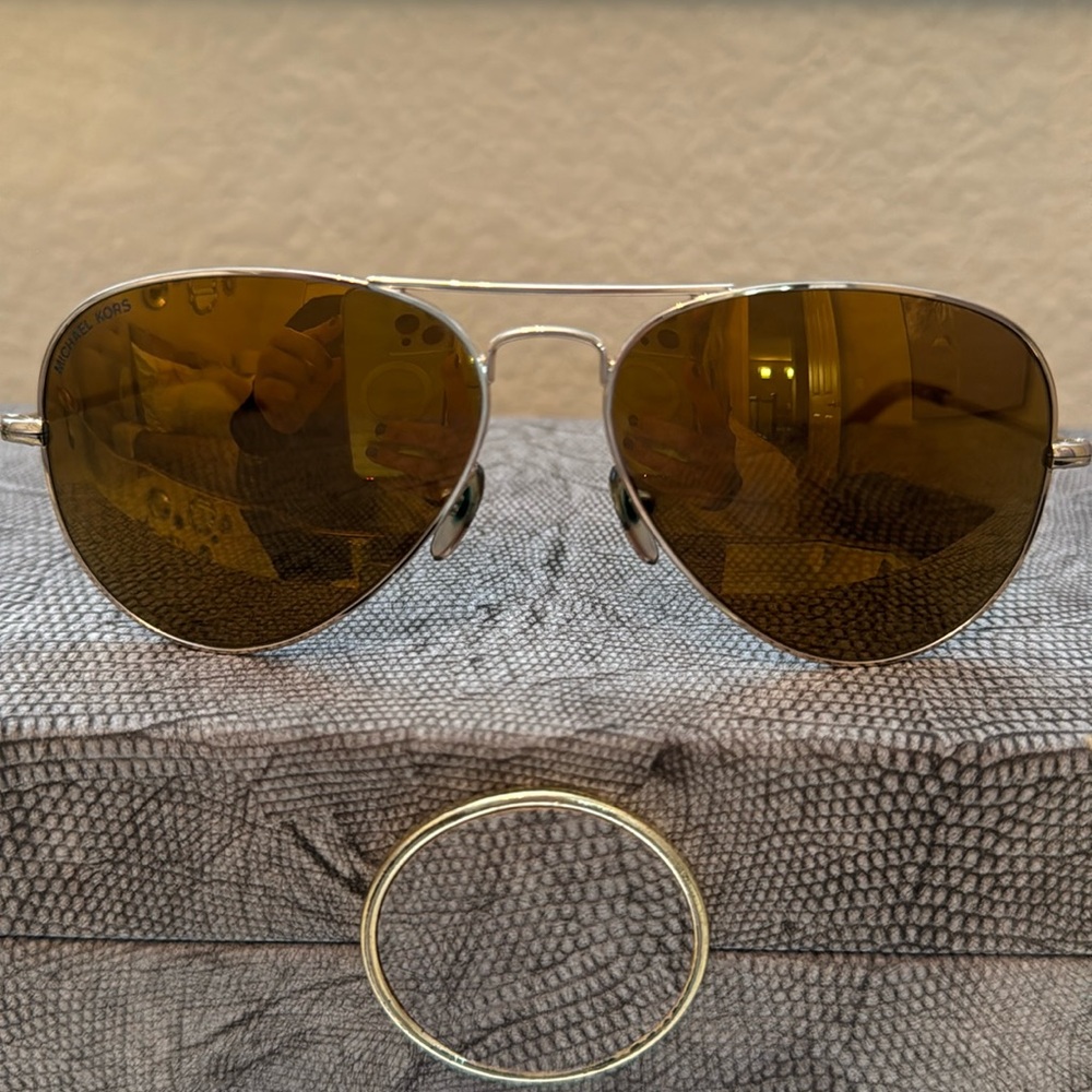 MICHAEL KORS “DYLAN” AVIATOR SUNGLASSES